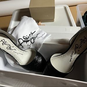 Alice and Olivia Hilary d’Orsay flat black 36